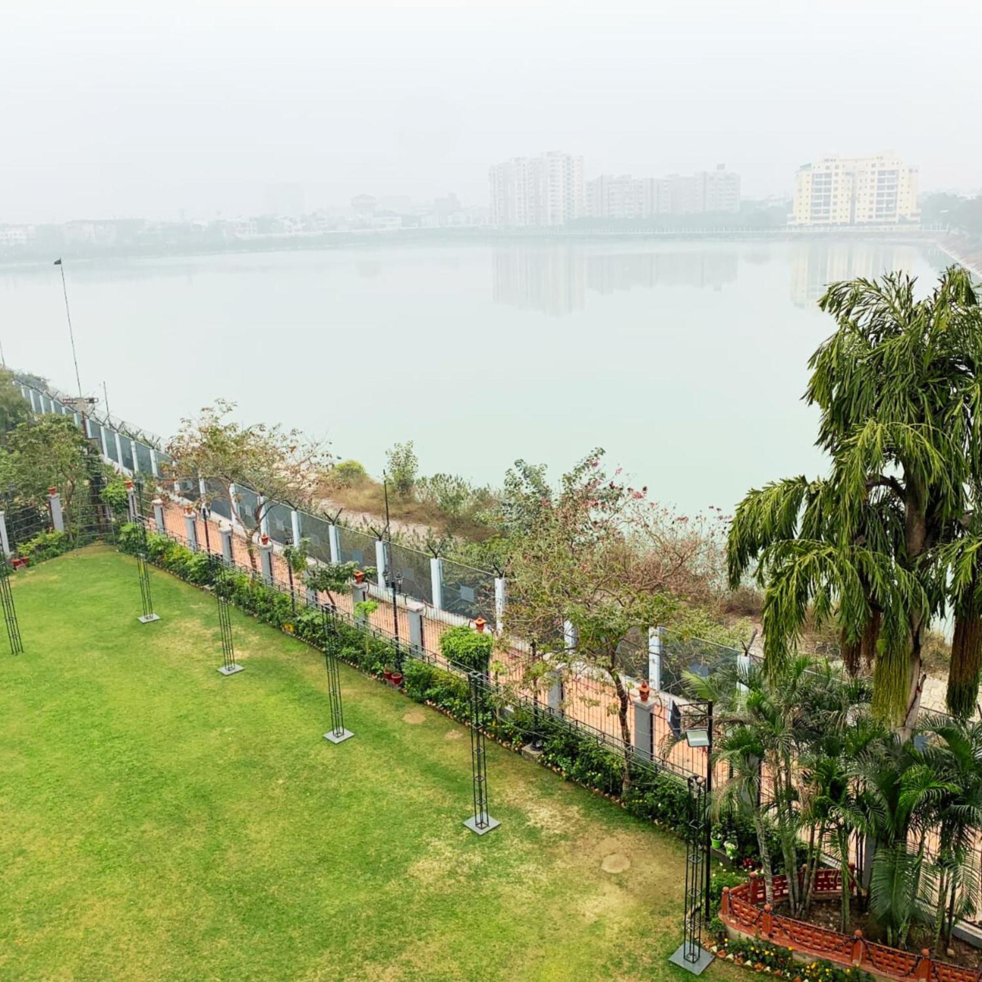 Hotel Lake View Grand 러크나우 외부 사진