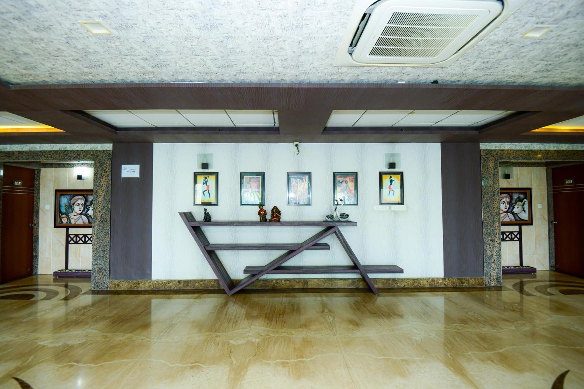 Hotel Lake View Grand 러크나우 외부 사진