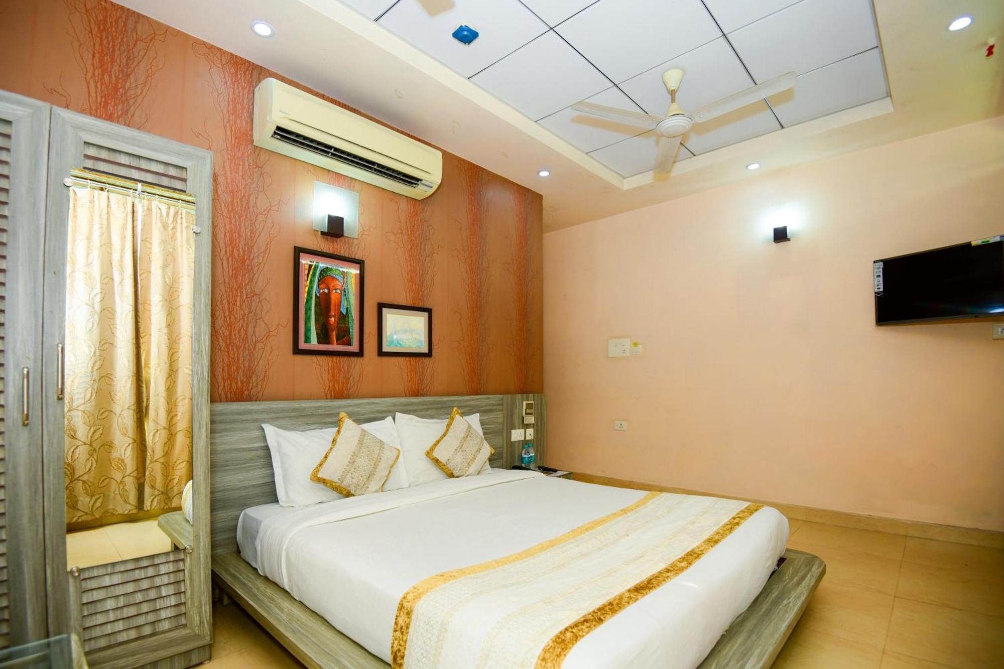 Hotel Lake View Grand 러크나우 외부 사진